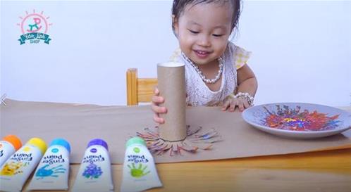 Cách làm đồ chơi tự chế bằng lõi giấy vệ sinh bố mẹ NÊN THỬ